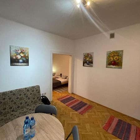 Apartamenty 650 Metrow Od Dworca Przemyśl Exterior foto